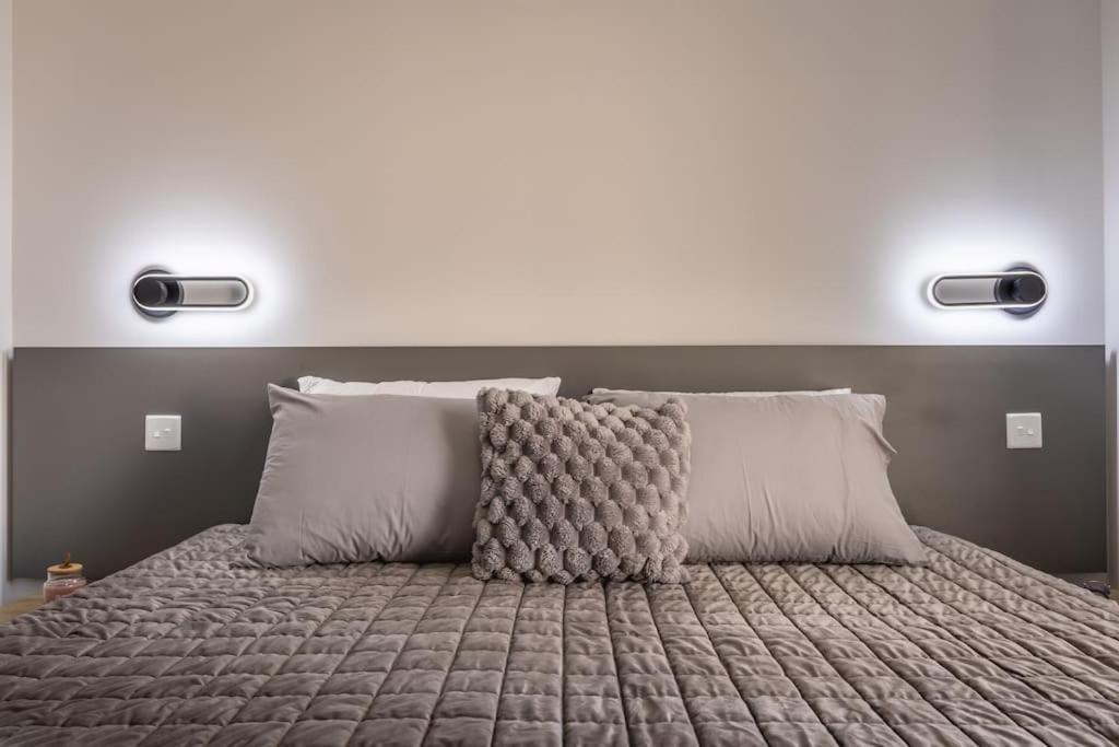 Nocturnal Elegance Apartment By Solea スリーマ エクステリア 写真